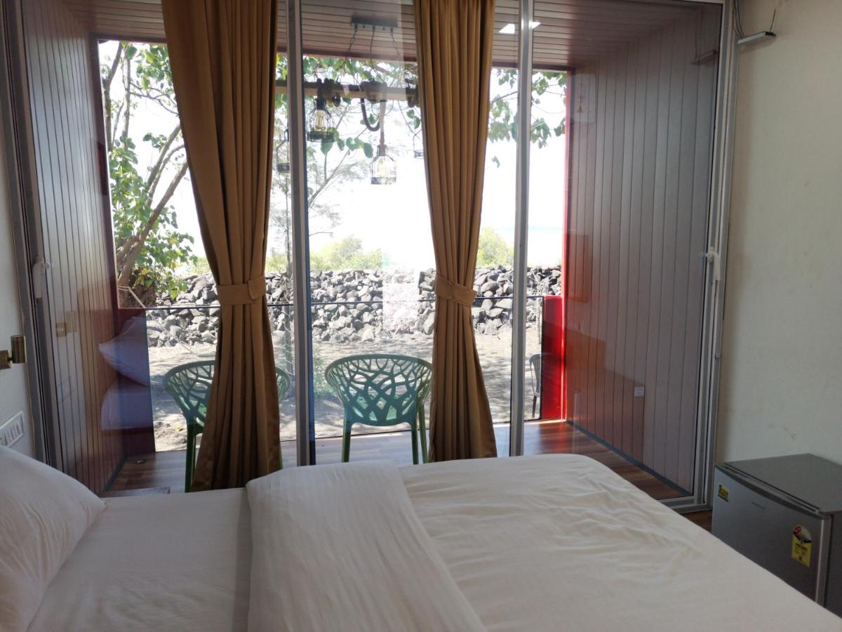 The Koasta Sea View Resort Korlai Exterior photo