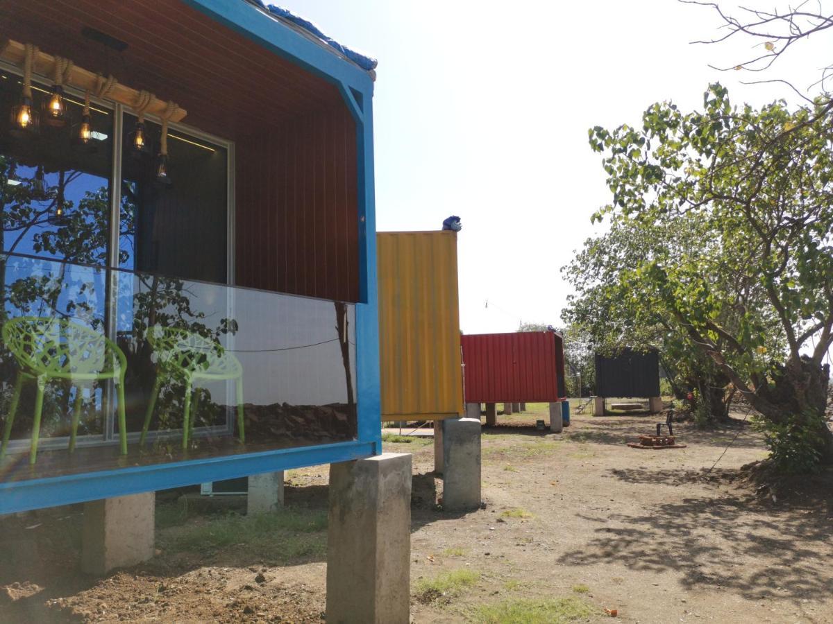 The Koasta Sea View Resort Korlai Exterior photo
