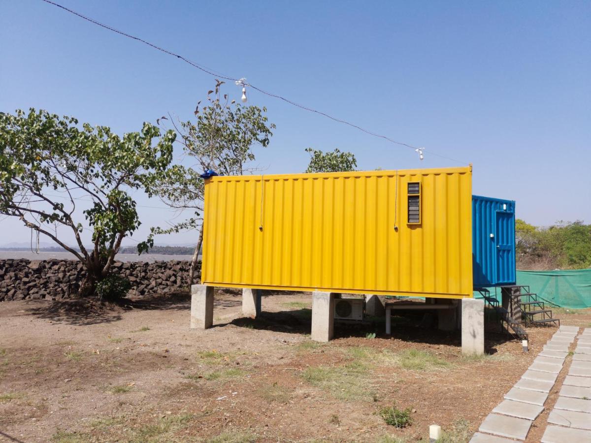 The Koasta Sea View Resort Korlai Exterior photo